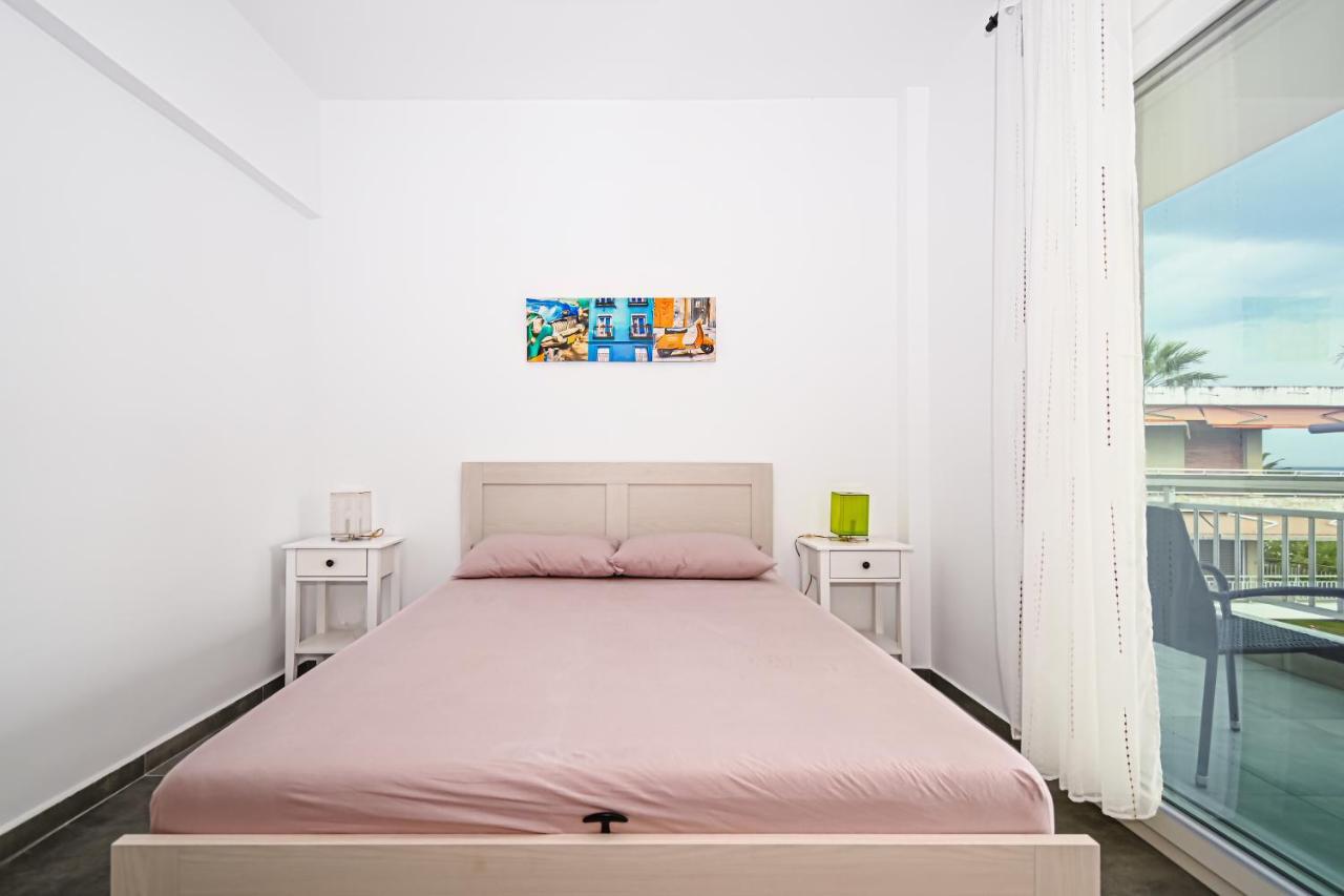 E & D Family Apartment By The Sea Kalyves Polygyrou エクステリア 写真